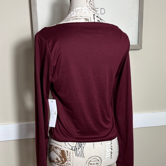 NWT Chic Long Sleeve Burgundy Top With Boat Neckline - Picture 3 of 5